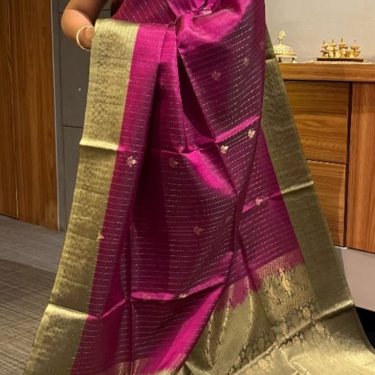 Magenta & Olive Green Soft Silk with Intricate Golden Zari