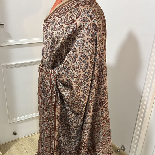 Aajrakh Chanderi Sarees – Handwoven Heritage with Tassels